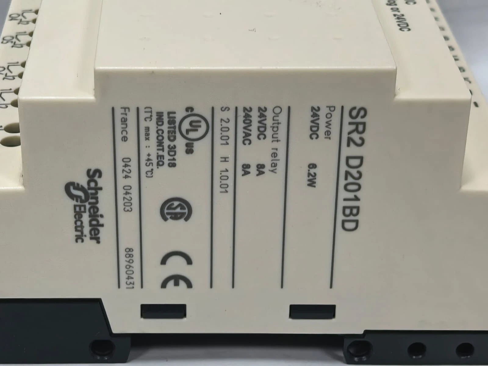TELEMECANIQUE SR2 D201BD TELEMECANIQUE SR2 D201BD BASIC SMART RELAY 3